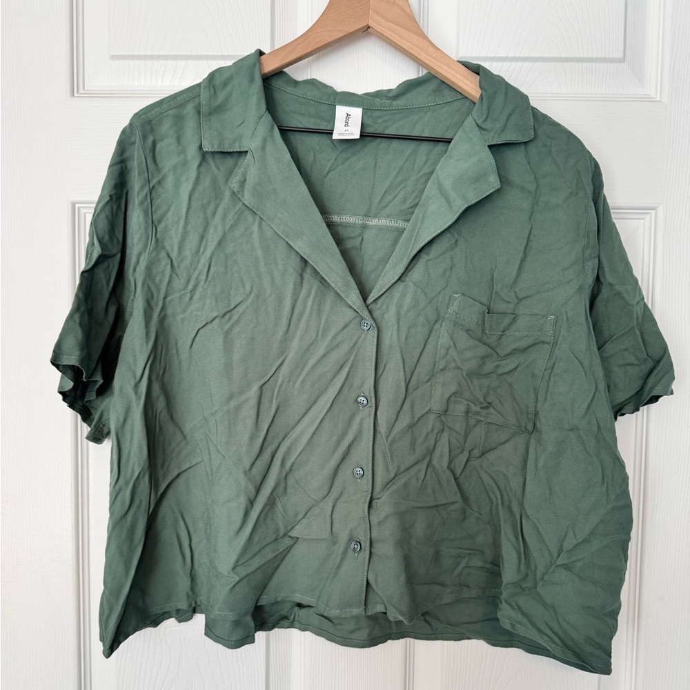 Abound Nordstrom green olive‎ button up Blouse Tee NWT size XL
